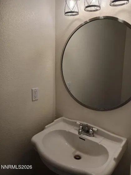 401 Allouette, Carson City, Nevada 89701, 3 Bedrooms Bedrooms, ,3 BathroomsBathrooms,Residential,Residential,Allouette,260000624