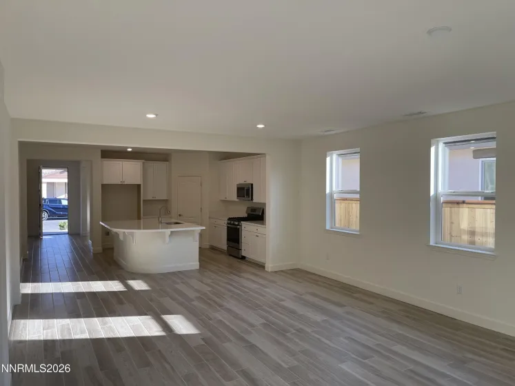 6041 Red Stable, Sparks, Nevada 89436, 3 Bedrooms Bedrooms, ,2 BathroomsBathrooms,Residential,Residential,Red Stable,260000633