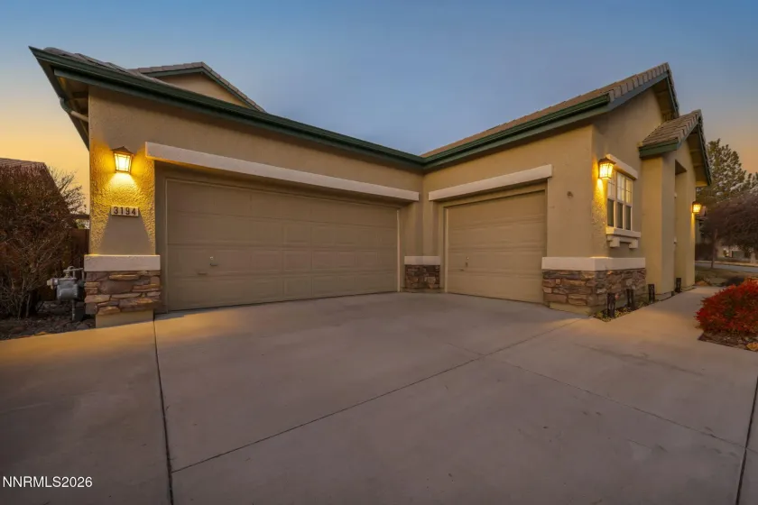 3194 10 Mile, Sparks, Nevada 89436, 5 Bedrooms Bedrooms, ,5 BathroomsBathrooms,Residential,Residential,10 Mile,260000634