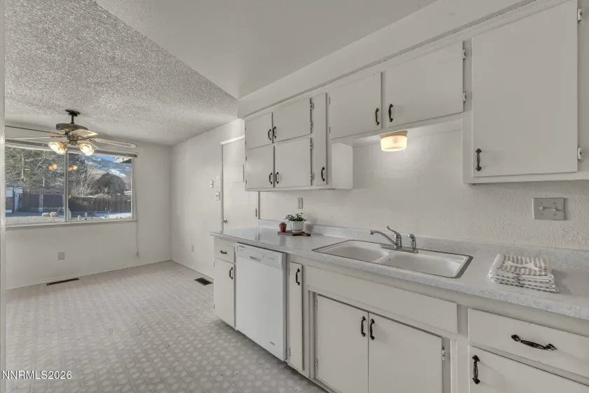 2601 Grant, Carson City, Nevada 89701, 4 Bedrooms Bedrooms, ,2 BathroomsBathrooms,Residential,Residential,Grant,260000636