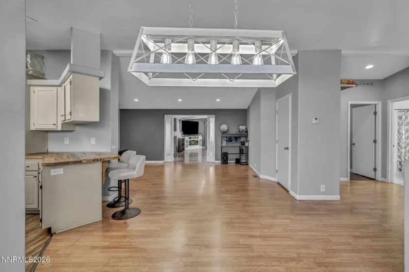 410 Paramount, Reno, Nevada 89506, 3 Bedrooms Bedrooms, ,2 BathroomsBathrooms,Residential,Residential,Paramount,260000637