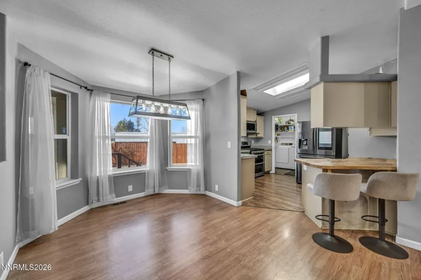 410 Paramount, Reno, Nevada 89506, 3 Bedrooms Bedrooms, ,2 BathroomsBathrooms,Residential,Residential,Paramount,260000637