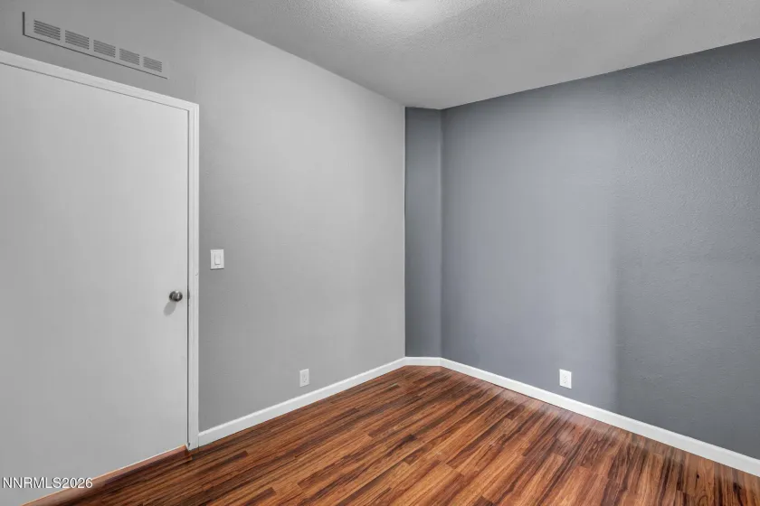 410 Paramount, Reno, Nevada 89506, 3 Bedrooms Bedrooms, ,2 BathroomsBathrooms,Residential,Residential,Paramount,260000637