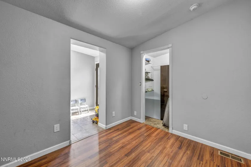 410 Paramount, Reno, Nevada 89506, 3 Bedrooms Bedrooms, ,2 BathroomsBathrooms,Residential,Residential,Paramount,260000637