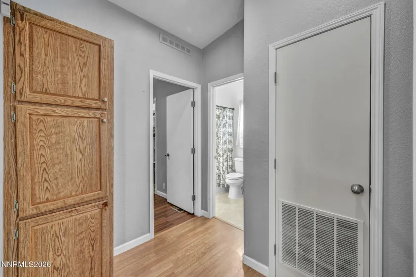 410 Paramount, Reno, Nevada 89506, 3 Bedrooms Bedrooms, ,2 BathroomsBathrooms,Residential,Residential,Paramount,260000637