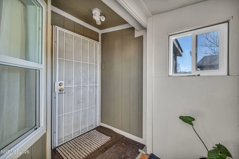 410 Paramount, Reno, Nevada 89506, 3 Bedrooms Bedrooms, ,2 BathroomsBathrooms,Residential,Residential,Paramount,260000637