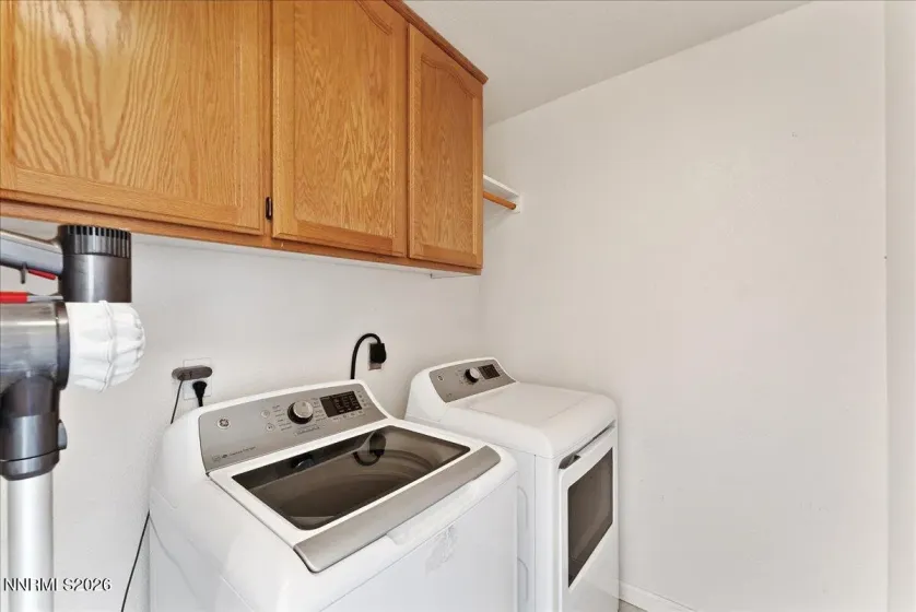 7214 Grand Island, Sparks, Nevada 89436, 3 Bedrooms Bedrooms, ,2 BathroomsBathrooms,Residential,Residential,Grand Island,260000641