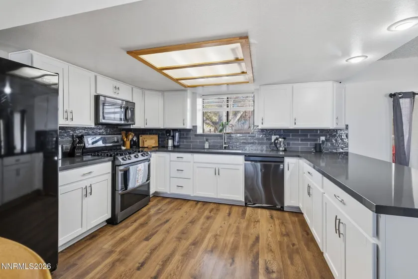 10880 Deodar, Reno, Nevada 89506, 4 Bedrooms Bedrooms, ,2 BathroomsBathrooms,Residential,Residential,Deodar,260000644