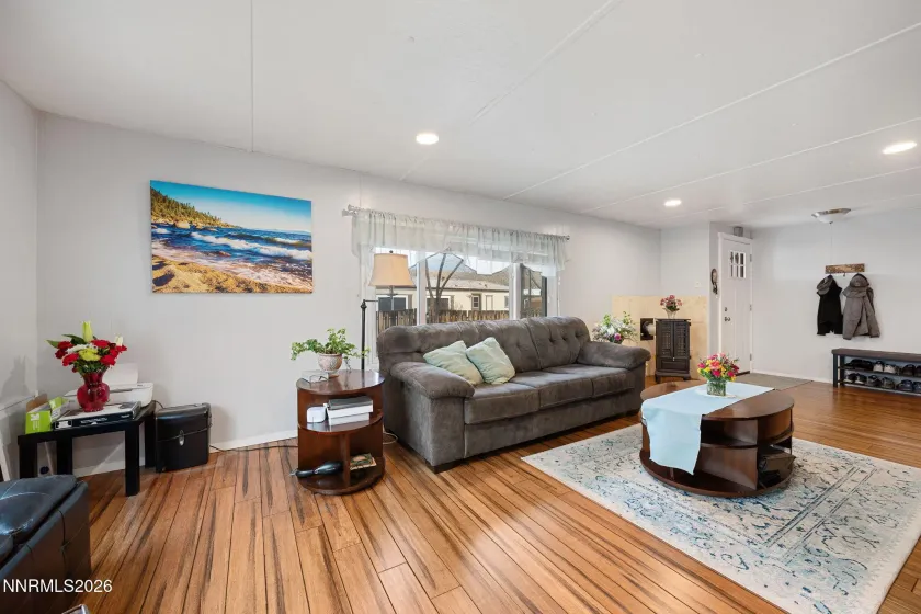 220 Aristocrat, Reno, Nevada 89506, 3 Bedrooms Bedrooms, ,2 BathroomsBathrooms,Residential,Residential,Aristocrat,260000645