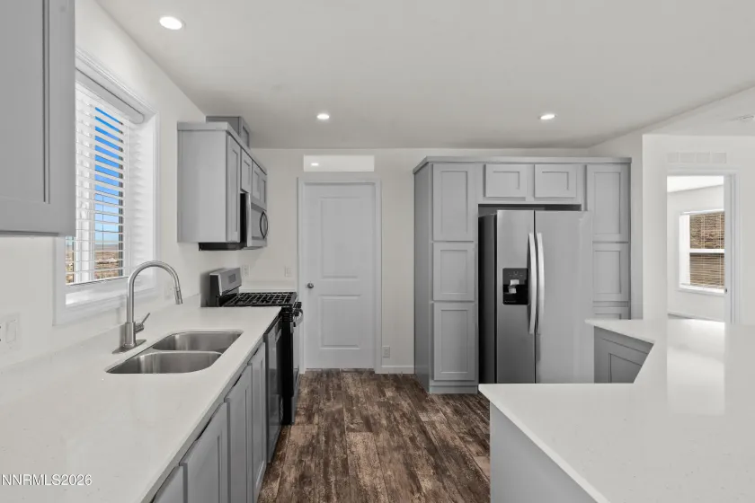 2770 Fir, Silver Springs, Nevada 89429, 3 Bedrooms Bedrooms, ,2 BathroomsBathrooms,Residential,Residential,Fir,260000646