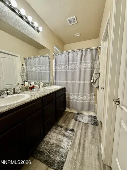 164 Royal Oaks, Fernley, Nevada 89408, 3 Bedrooms Bedrooms, ,2 BathroomsBathrooms,Residential,Residential,Royal Oaks,260000647