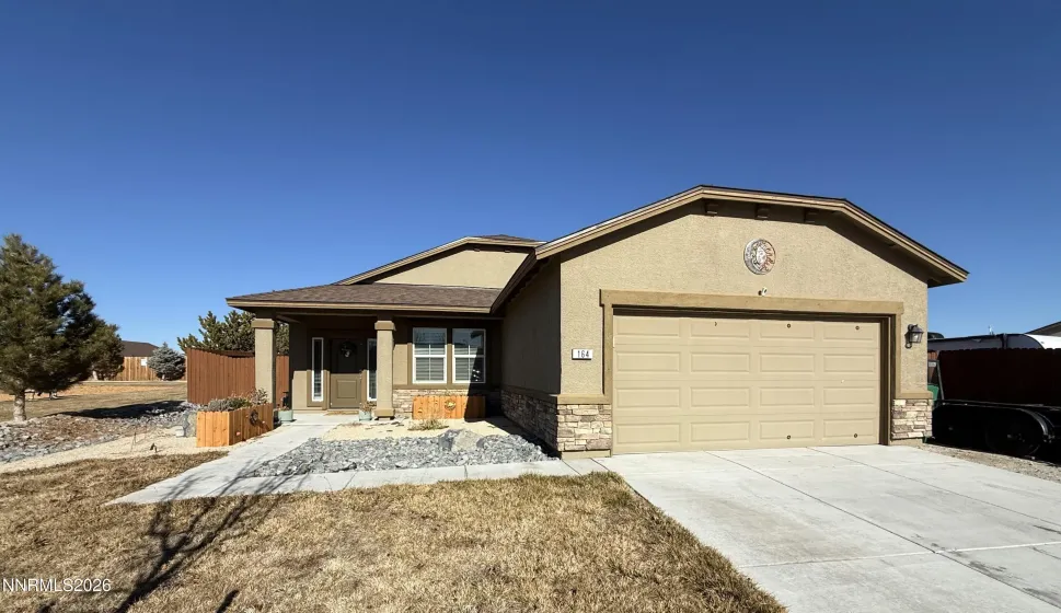 164 Royal Oaks, Fernley, Nevada 89408, 3 Bedrooms Bedrooms, ,2 BathroomsBathrooms,Residential,Residential,Royal Oaks,260000647
