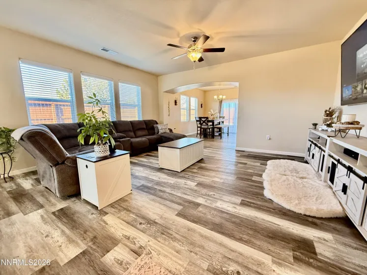 164 Royal Oaks, Fernley, Nevada 89408, 3 Bedrooms Bedrooms, ,2 BathroomsBathrooms,Residential,Residential,Royal Oaks,260000647