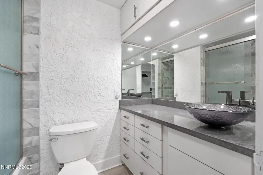 100 Arlington, Reno, Nevada 89501, 1 Bedroom Bedrooms, ,2 BathroomsBathrooms,Residential,Residential,Arlington,260000649