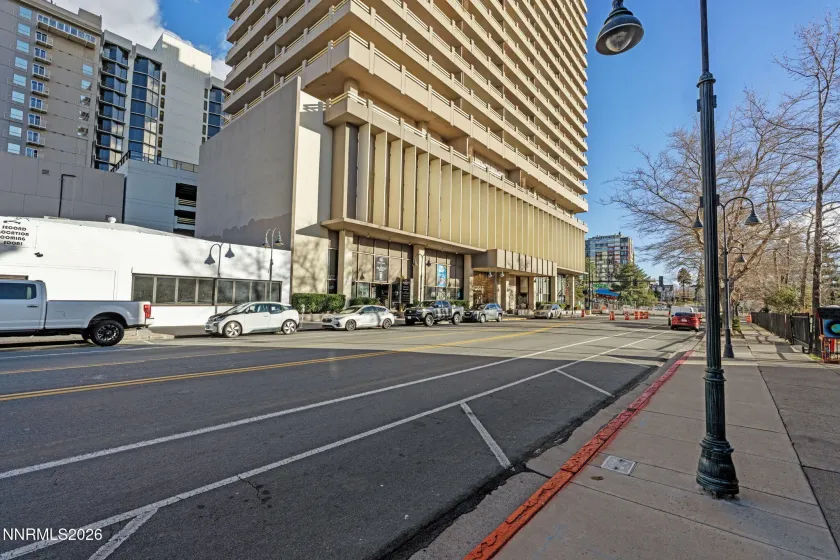 100 Arlington, Reno, Nevada 89501, 1 Bedroom Bedrooms, ,2 BathroomsBathrooms,Residential,Residential,Arlington,260000649