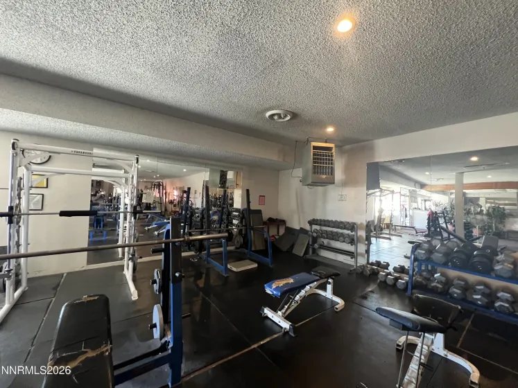 565 E, Hawthorne, Nevada 89415, ,Commercial Sale,Residential,E,260000651