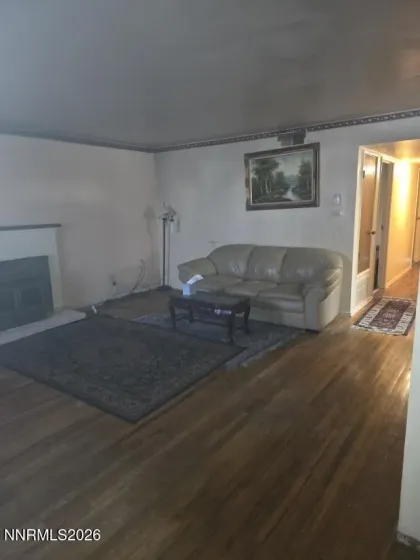 1005 4th, Carson City, Nevada 89703, 3 Bedrooms Bedrooms, ,2 BathroomsBathrooms,Residential,Residential,4th,260000655