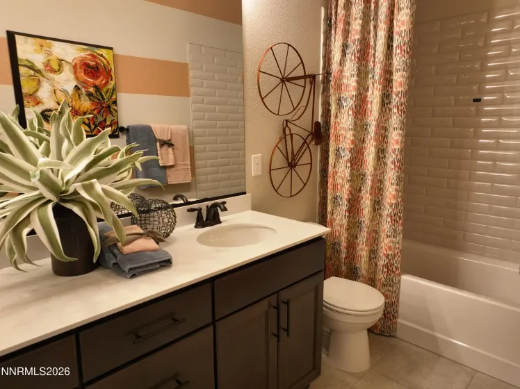 2330 Hickory, Sparks, Nevada 89441, 4 Bedrooms Bedrooms, ,3 BathroomsBathrooms,Residential,Residential,Hickory,260000656