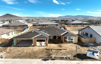 2330 Hickory, Sparks, Nevada 89441, 4 Bedrooms Bedrooms, ,3 BathroomsBathrooms,Residential,Residential,Hickory,260000656