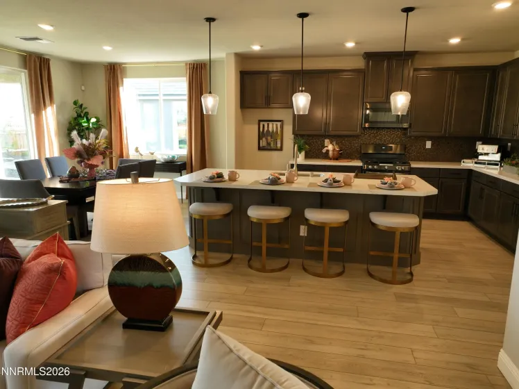 2330 Hickory, Sparks, Nevada 89441, 4 Bedrooms Bedrooms, ,3 BathroomsBathrooms,Residential,Residential,Hickory,260000656