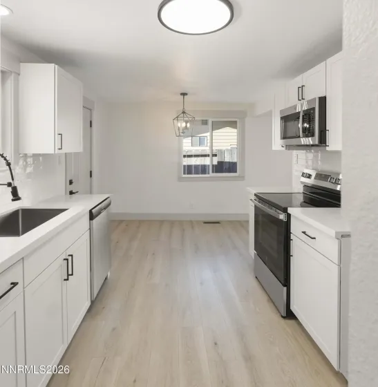 308 Shawna, Yerington, Nevada 89447, 3 Bedrooms Bedrooms, ,2 BathroomsBathrooms,Residential,Residential,Shawna,260000665