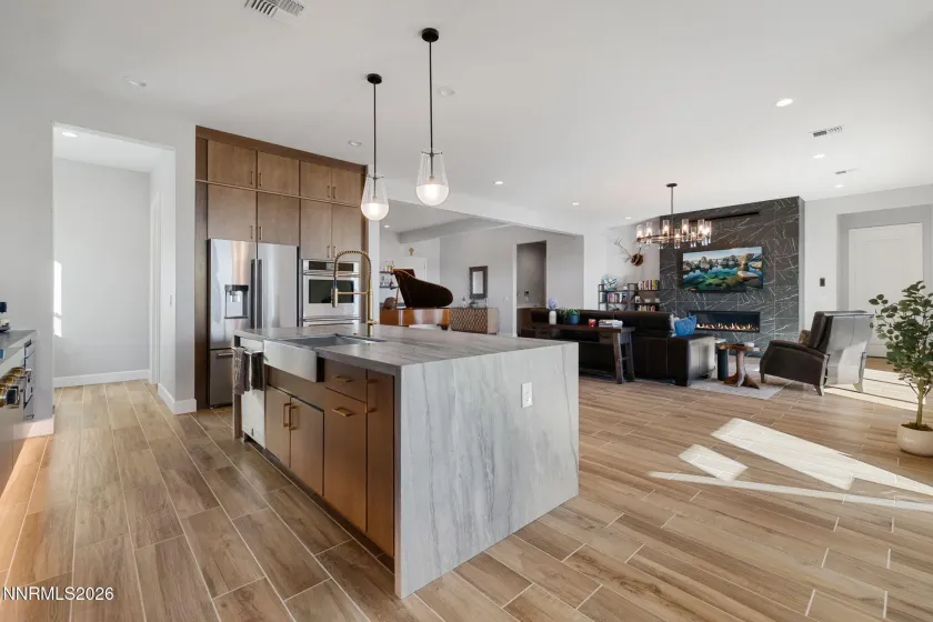 1561 Evangeline, Sparks, Nevada 89436, 4 Bedrooms Bedrooms, ,4 BathroomsBathrooms,Residential,Residential,Evangeline,260000669