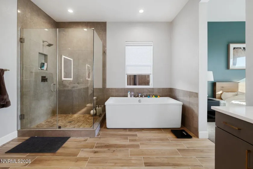 1561 Evangeline, Sparks, Nevada 89436, 4 Bedrooms Bedrooms, ,4 BathroomsBathrooms,Residential,Residential,Evangeline,260000669