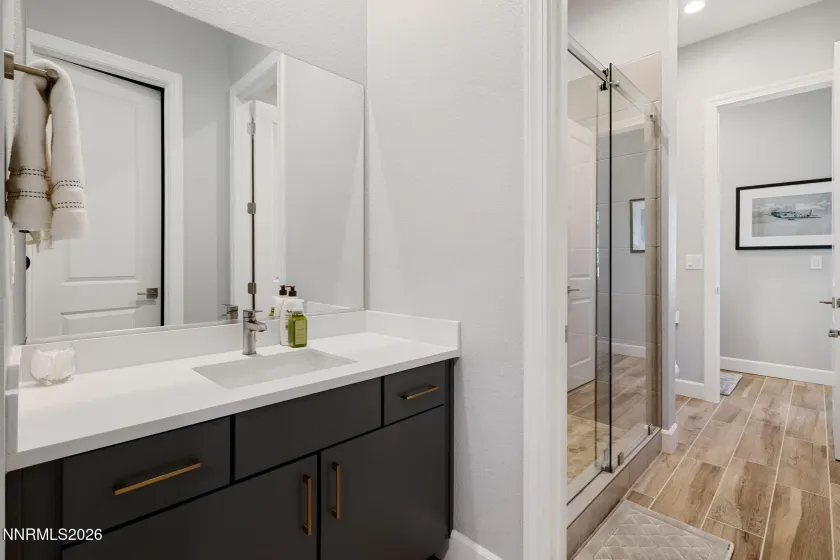 1561 Evangeline, Sparks, Nevada 89436, 4 Bedrooms Bedrooms, ,4 BathroomsBathrooms,Residential,Residential,Evangeline,260000669