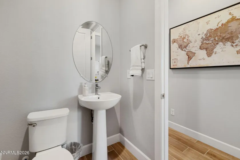 1561 Evangeline, Sparks, Nevada 89436, 4 Bedrooms Bedrooms, ,4 BathroomsBathrooms,Residential,Residential,Evangeline,260000669