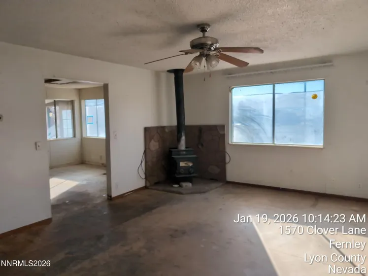 1570 Clover, Fernley, Nevada 89408, 2 Bedrooms Bedrooms, ,2 BathroomsBathrooms,Residential,Residential,Clover,260000672