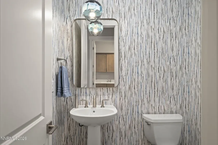 3035 Feathertop, Reno, Nevada 89521, 4 Bedrooms Bedrooms, ,4 BathroomsBathrooms,Residential,Residential,Feathertop,260000677