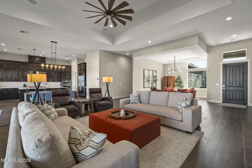 3035 Feathertop, Reno, Nevada 89521, 4 Bedrooms Bedrooms, ,4 BathroomsBathrooms,Residential,Residential,Feathertop,260000677