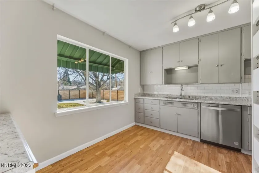 320 Plumb, Reno, Nevada 89509, 4 Bedrooms Bedrooms, ,2 BathroomsBathrooms,Residential,Residential,Plumb,260000680