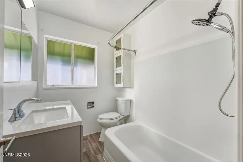 320 Plumb, Reno, Nevada 89509, 4 Bedrooms Bedrooms, ,2 BathroomsBathrooms,Residential,Residential,Plumb,260000680