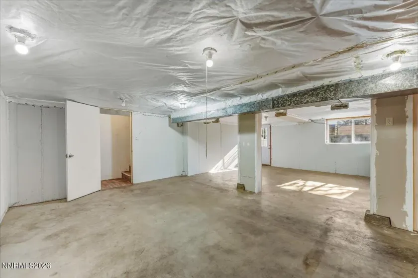 320 Plumb, Reno, Nevada 89509, 4 Bedrooms Bedrooms, ,2 BathroomsBathrooms,Residential,Residential,Plumb,260000680