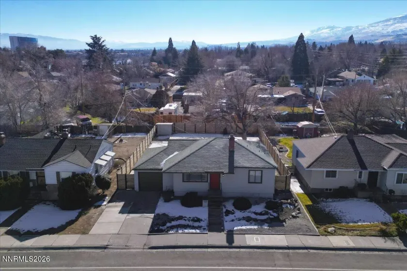 320 Plumb, Reno, Nevada 89509, 4 Bedrooms Bedrooms, ,2 BathroomsBathrooms,Residential,Residential,Plumb,260000680