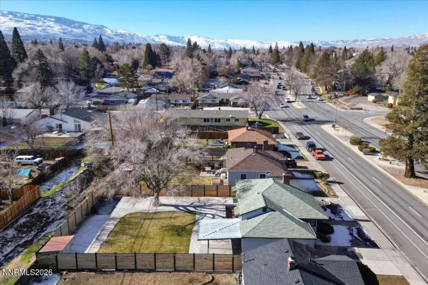 320 Plumb, Reno, Nevada 89509, 4 Bedrooms Bedrooms, ,2 BathroomsBathrooms,Residential,Residential,Plumb,260000680