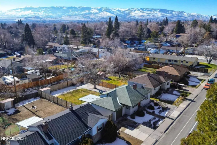 320 Plumb, Reno, Nevada 89509, 4 Bedrooms Bedrooms, ,2 BathroomsBathrooms,Residential,Residential,Plumb,260000680