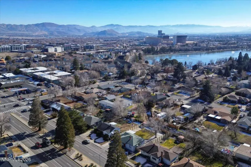 320 Plumb, Reno, Nevada 89509, 4 Bedrooms Bedrooms, ,2 BathroomsBathrooms,Residential,Residential,Plumb,260000680