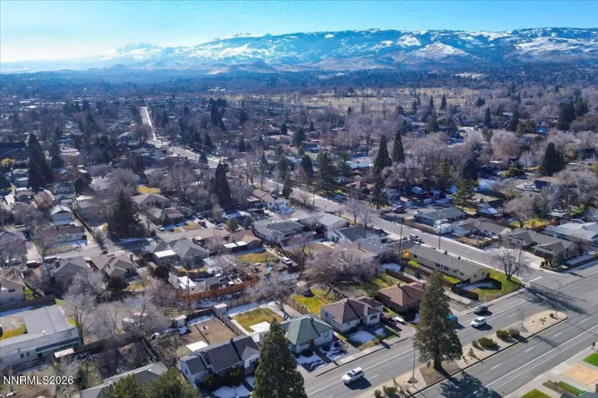 320 Plumb, Reno, Nevada 89509, 4 Bedrooms Bedrooms, ,2 BathroomsBathrooms,Residential,Residential,Plumb,260000680