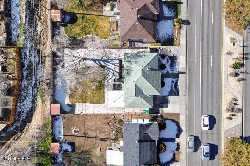 320 Plumb, Reno, Nevada 89509, 4 Bedrooms Bedrooms, ,2 BathroomsBathrooms,Residential,Residential,Plumb,260000680