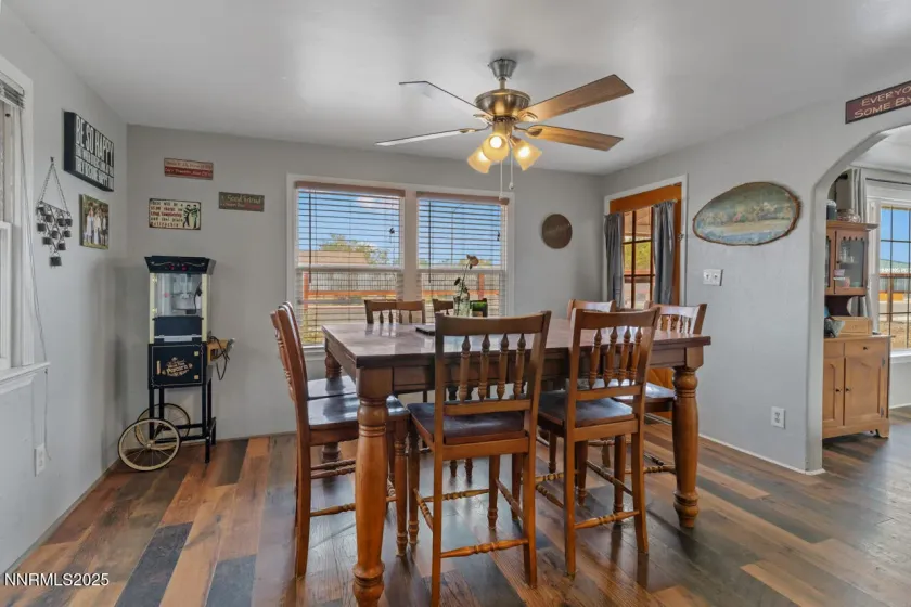 270 Elm, Fernley, Nevada 89408, 3 Bedrooms Bedrooms, ,2 BathroomsBathrooms,Residential,Residential,Elm,250055530