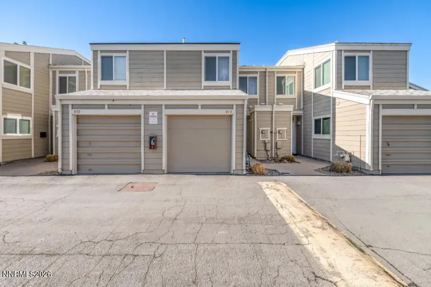 979 Damon, Sparks, Nevada 89431, 2 Bedrooms Bedrooms, ,2 BathroomsBathrooms,Residential,Residential,Damon,260000688