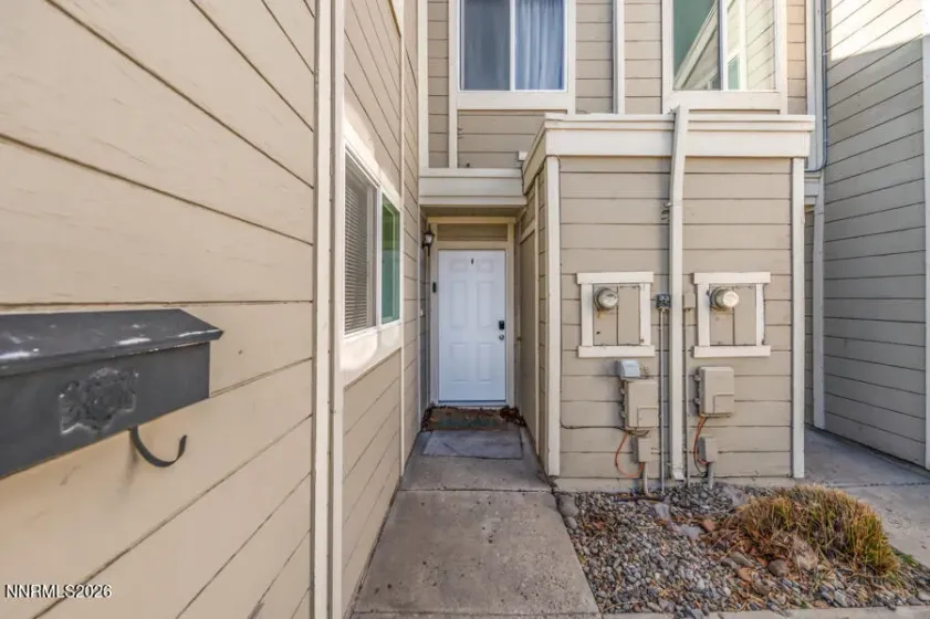 979 Damon, Sparks, Nevada 89431, 2 Bedrooms Bedrooms, ,2 BathroomsBathrooms,Residential,Residential,Damon,260000688