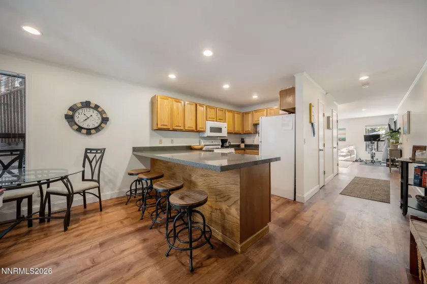 699 Hogan, Incline Village, Nevada 89451, 3 Bedrooms Bedrooms, ,3 BathroomsBathrooms,Residential,Residential,Hogan,260000695