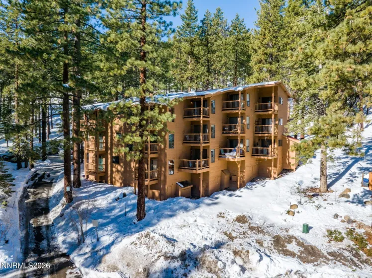 699 Hogan, Incline Village, Nevada 89451, 3 Bedrooms Bedrooms, ,3 BathroomsBathrooms,Residential,Residential,Hogan,260000695