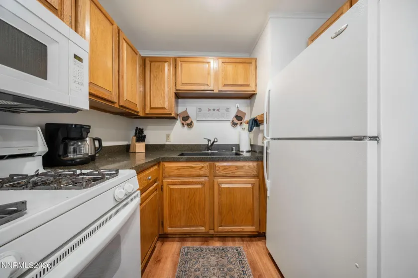 699 Hogan, Incline Village, Nevada 89451, 3 Bedrooms Bedrooms, ,3 BathroomsBathrooms,Residential,Residential,Hogan,260000695