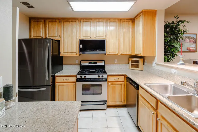 900 Meadows, Reno, Nevada 89521, 1 Bedroom Bedrooms, ,1 BathroomBathrooms,Residential,Residential,Meadows,260000700