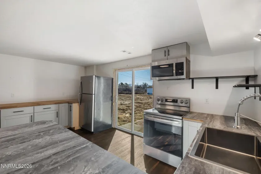 11630 Fir, Reno, Nevada 89506, 4 Bedrooms Bedrooms, ,3 BathroomsBathrooms,Residential,Residential,Fir,260000707