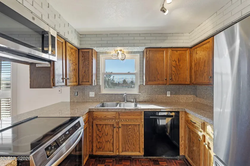 11630 Fir, Reno, Nevada 89506, 4 Bedrooms Bedrooms, ,3 BathroomsBathrooms,Residential,Residential,Fir,260000707